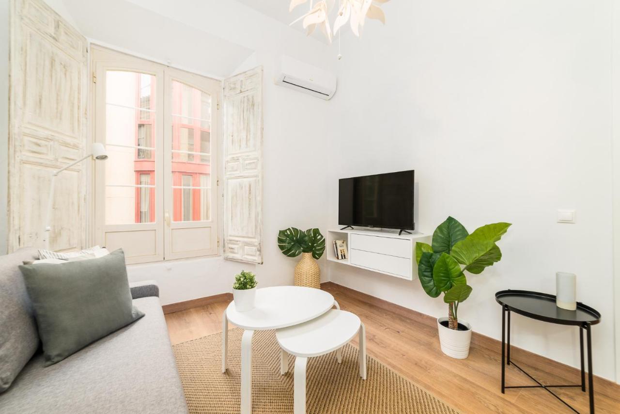Homes Uncibay Square Apartamento